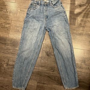 The Gia high rise Carrot size 25 , 28L.